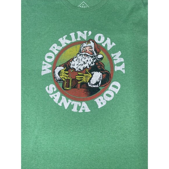 Working on my Santa Bod Green short sleeve graphic t shirt size 2xl - Picture 3 of 7